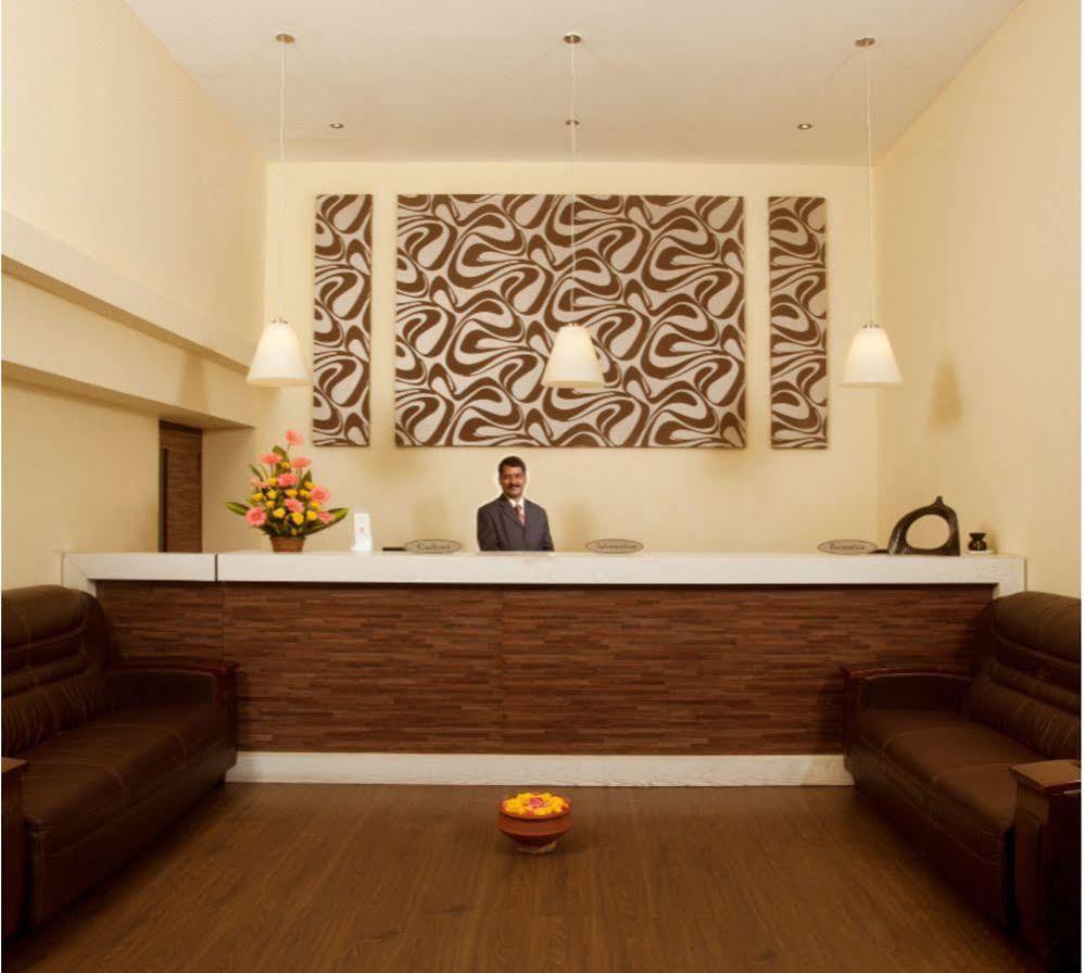 Hotel Metro Park Inn Coimbatore Buitenkant foto